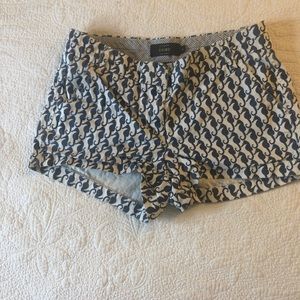 CUTEJcrew size 2 chino short with seahorse pattern